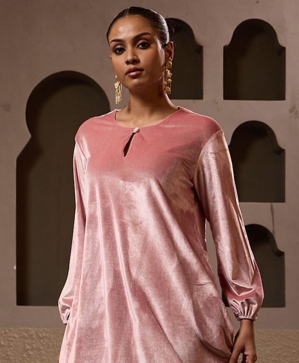 Loose Fit Velvet Dress - Nude Pink