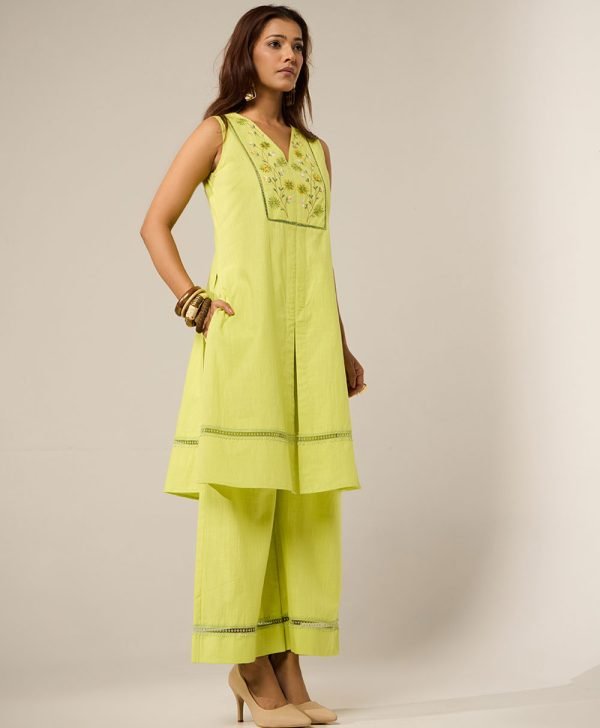 Lime green embroided set - Mist Flora