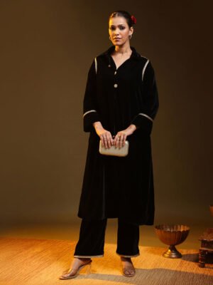 Minimal Black Kurta Set with Metallic Detailing